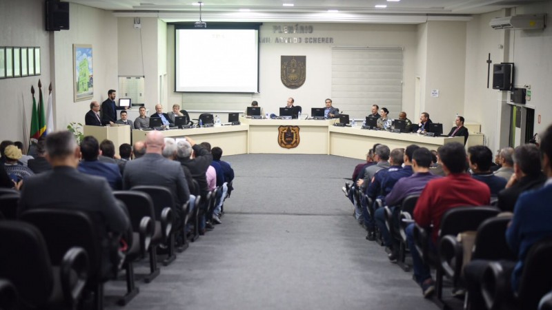Evento na Câmara de Vereadores de Igrejinha contou com a presença de autoridades dos municípios da região.