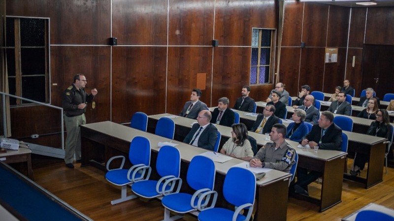 Andreis Dal'Lago foi palestrante do 24º Curso de Estudos de Política e Estratégia, em Caxias do Sul