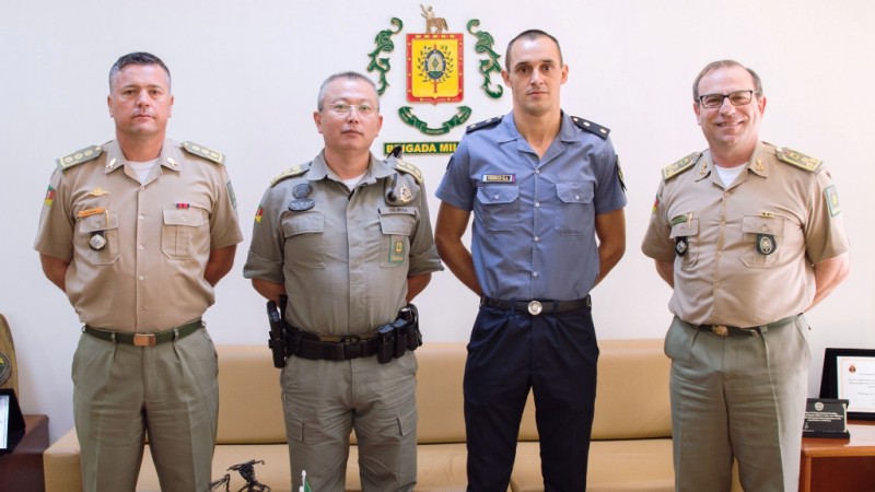Policial argentino irá auxiliar no atendimento aos turistas que vierem ao Estado neste veraneio.