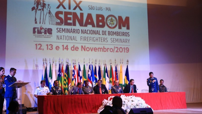 IX Seminário Nacional de Bombeiros, com presença de servidores e do comandante-geral do CBMRS