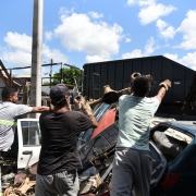 Operação Desmanche vistoria estabelecimentos em Pelotas