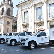 Das cinco viaturas, quatro são do tipo TrailBlazer e foram adquiridas por meio de convênio federal do Ministério da Justiça