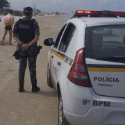 Brigada Militar fiscalizou faixa de areia orientando veranistas
