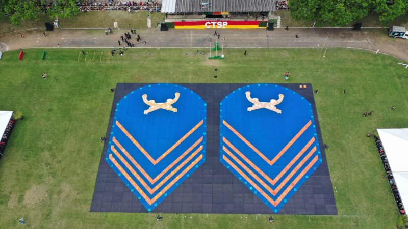 Imagem aérea simbolizando a divisa de sargento da Brigada Militar