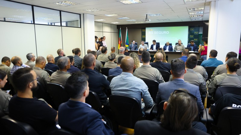 Auditório implementação das Regiões Integradas de Segurança Pública para aprimorar trabalho das forças policiais