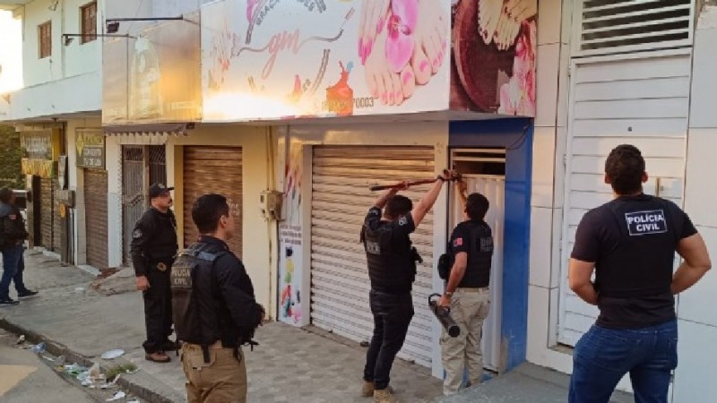 Agentes da Pol&iacute;cia Civil cumprem mandados de pris&atilde;o e de busca e apreens&atilde;o na Para&iacute;ba