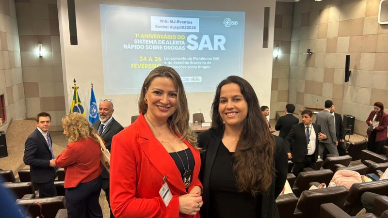 Na imagem, duas peritas do IGP que participaram do evento