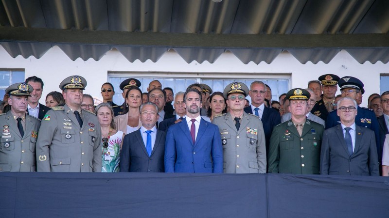 Na imagem autoridades na posse do novo Comando-Geral
