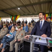 Leite saudou os novos capit&atilde;es da Brigada Militar, destacou a evolu&ccedil;&atilde;o recente do Estado e os investimentos realizados